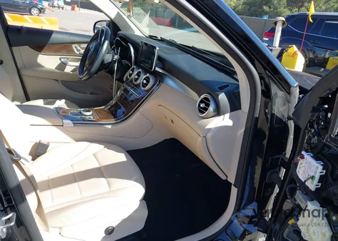 2018 Mercedes-Benz Glc 300 z USA, uszkodzony, nr VIN WDC0G4JB0JV050334